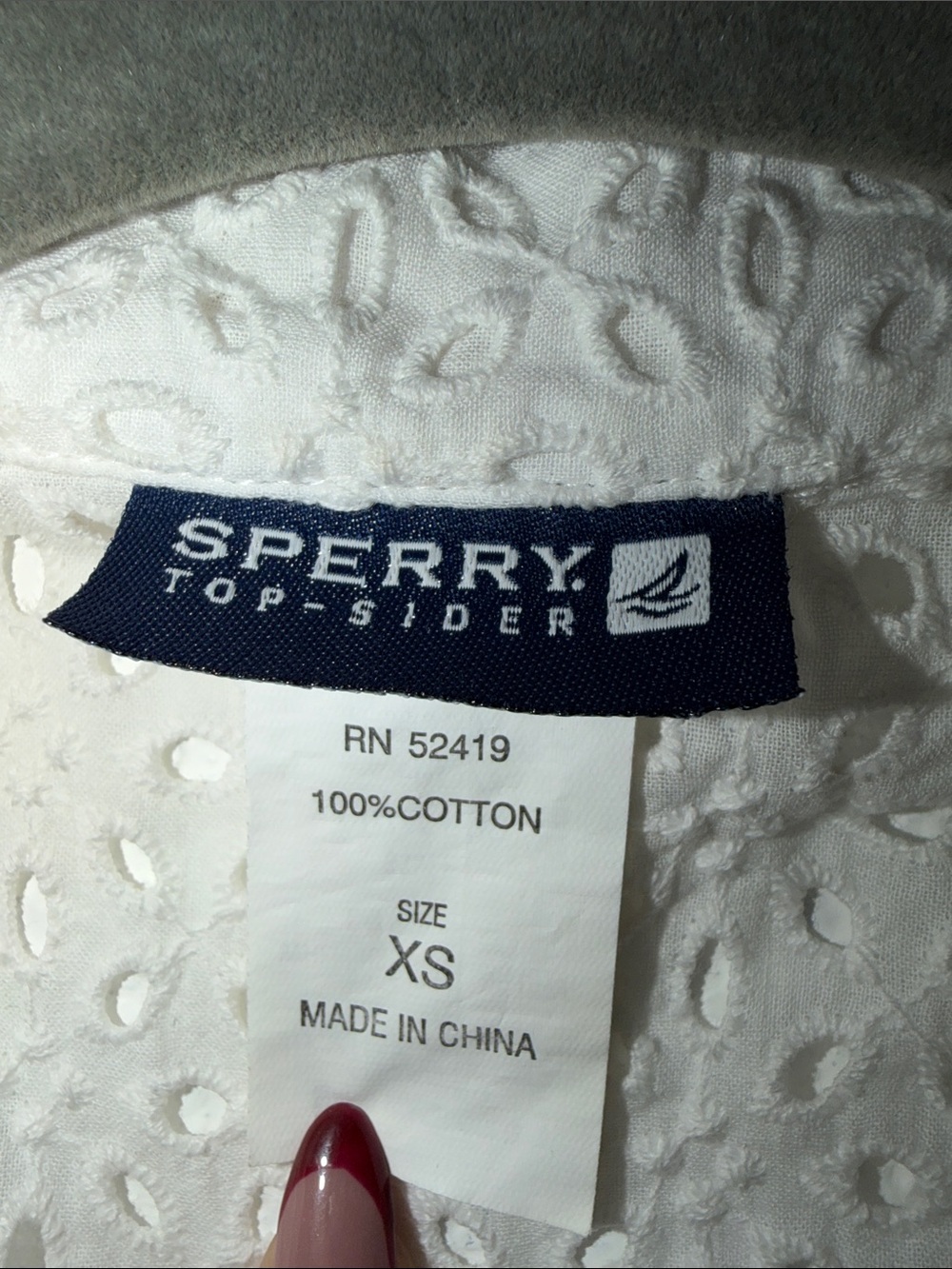 Sperry White Sleeveless Eyelet Button-Front Tunic with Gold Buttons - Picture 2 of 6